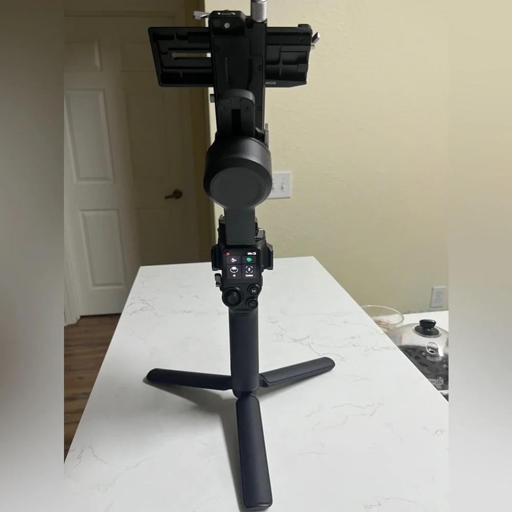 ESTABILIZADOR DJI RONIN RS3 MINI